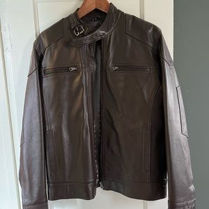 Men’s new leather coat. Size medium.